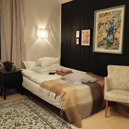 Central Hel Laegenhet. Naera Till Allt. Umeå Esterno foto