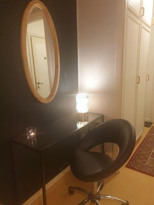 Central Hel Laegenhet. Naera Till Allt. Umeå Esterno foto